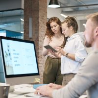 pexels-fauxels-3184653